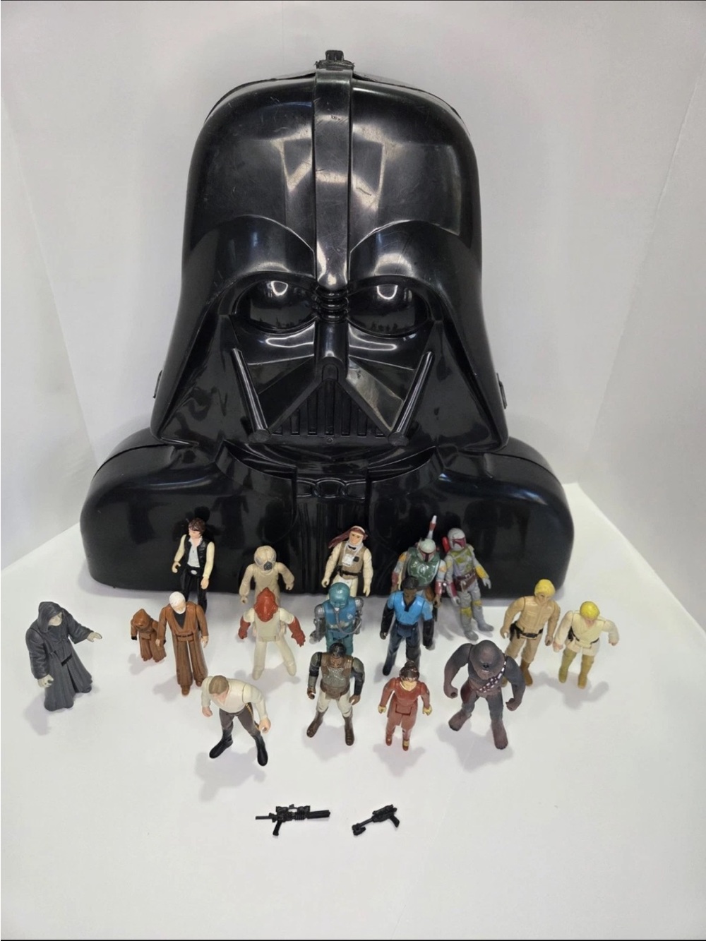 Star Wars Vintage Action Figure Collection And Darth Vader Case 70s-90s. Kenner